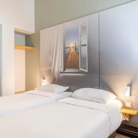 Hotel Toulon Sur 2*
